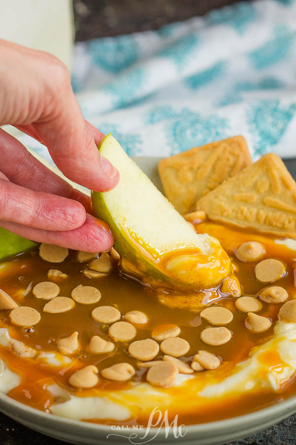 Apple slice in caramel sauce Apple slice in caramel sauce